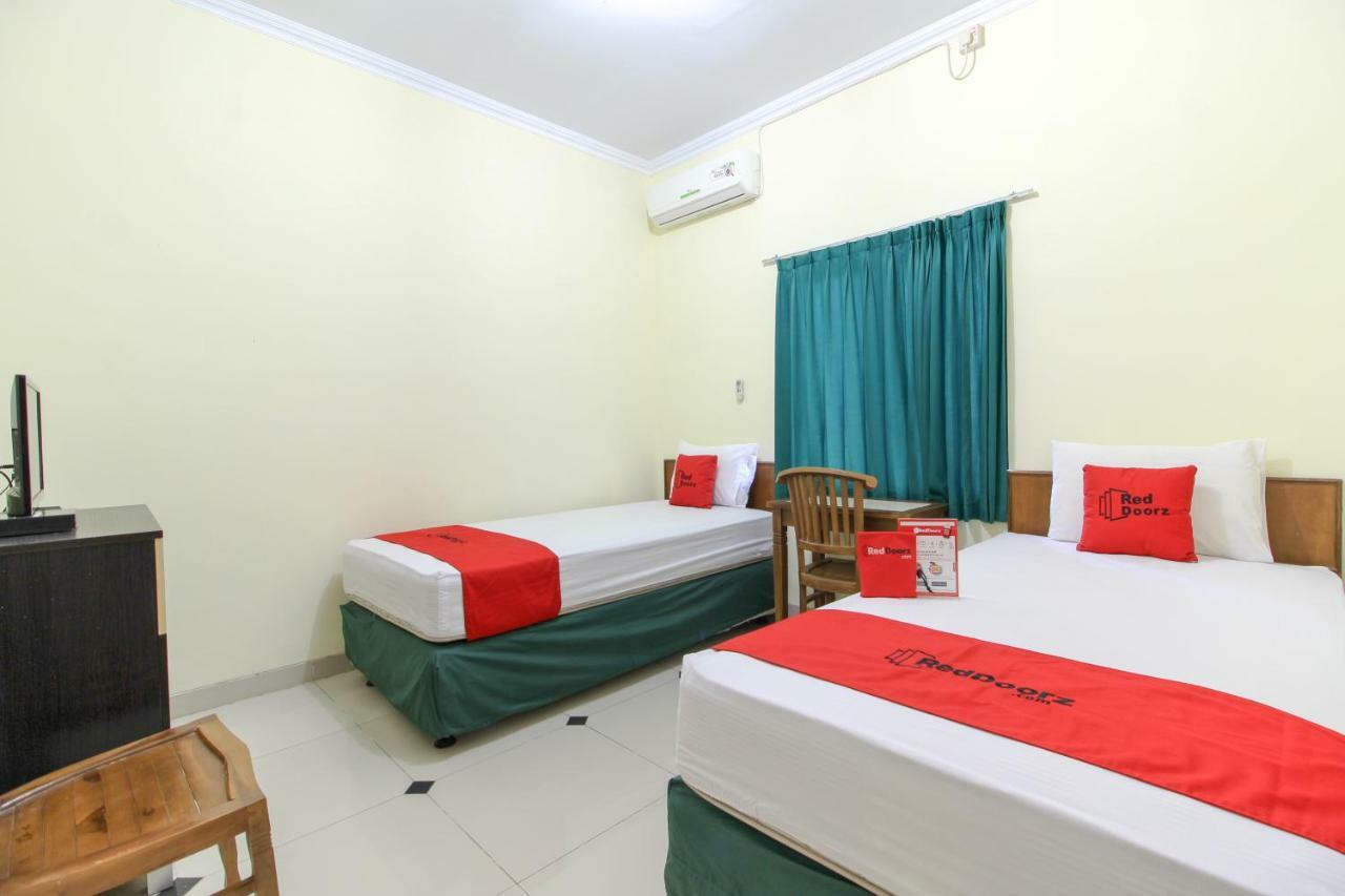 Reddoorz Near Rumah Sakit Condong Catur Maguwo Exterior foto